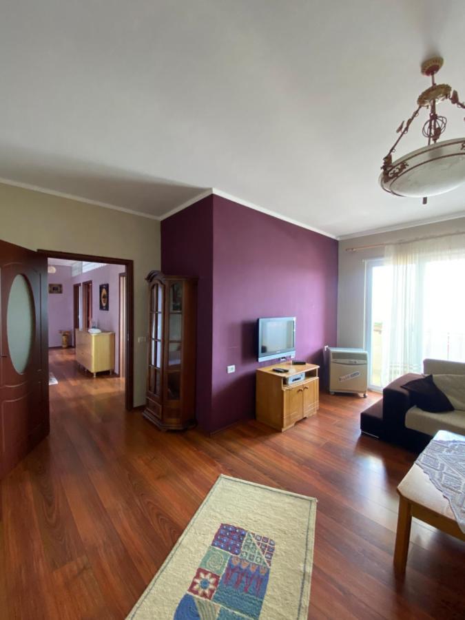 Stay The Night Shkodra Apartment City Centre Exterior foto